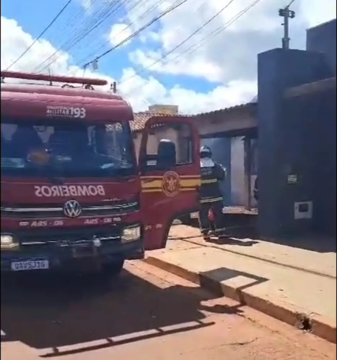 Ponta Porã: Hombre incendia vivienda tras discutir con su esposa e hijos sufren quemaduras