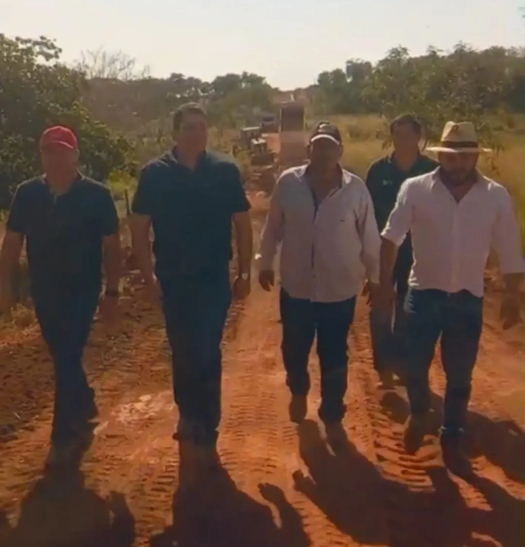 Gobernador verificó importantes mejoras en caminos de una colonia de Bella Vista Norte