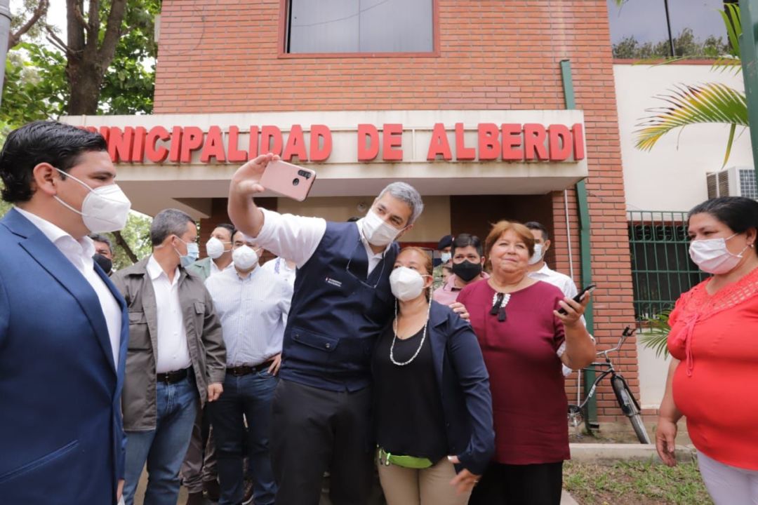Abdo inauguró histórico tramo Villeta-Alberdi