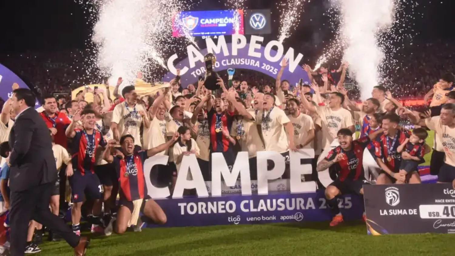 ¡La 35 es azulgrana! Cerro Porteño desata la pasión y se corona campeón del Clausura 2025