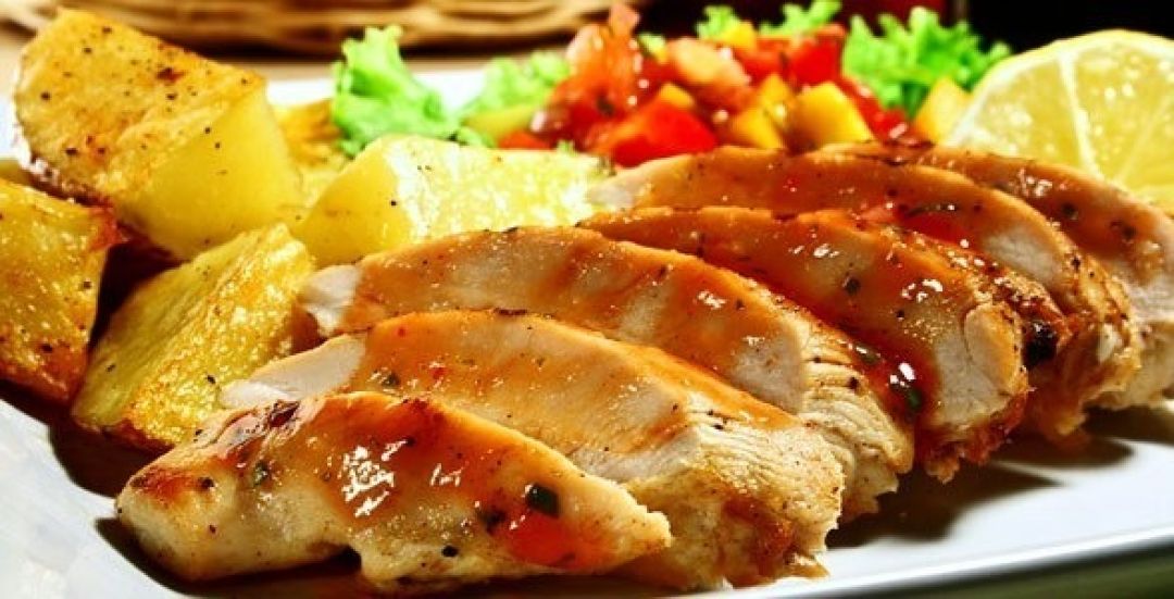 Consejos alimenticios para las fiestas de fin de año y el calor
