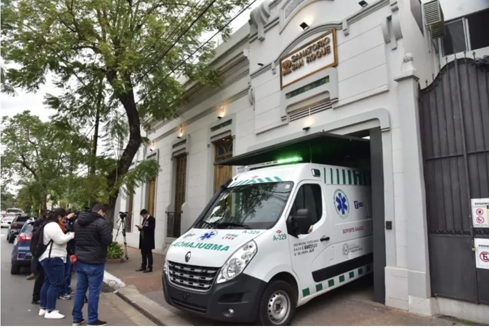 Trasladan a Fernando Lugo a otro hospital para estudios