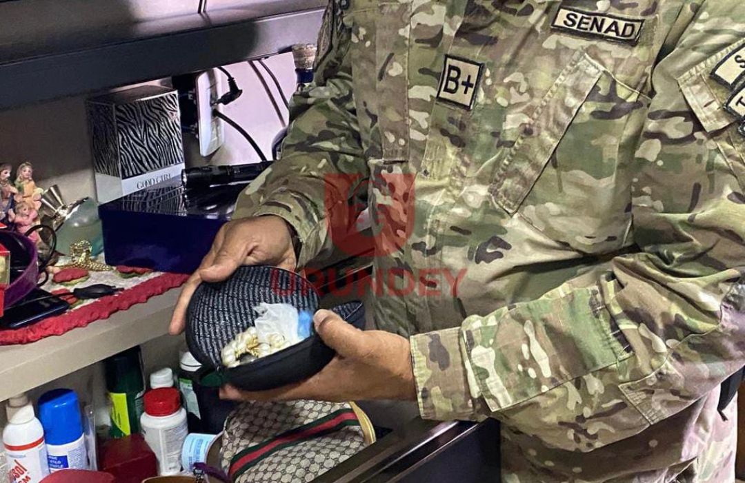 Senad detuvo a un hombre e incautó cocaína y armas
