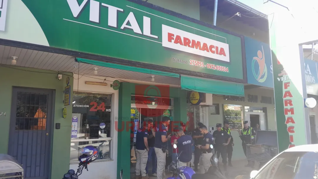 Administradora de farmacia es despojada de millonario monto por motochorros en PJC