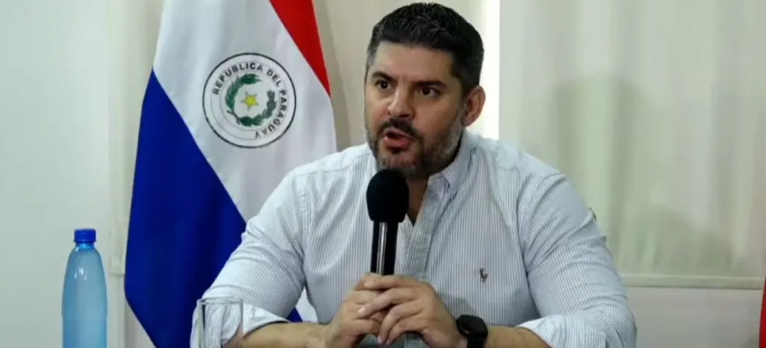 Óscar "Nenecho" Rodríguez renuncia a la intendencia de Asunción antes de informe de intervención