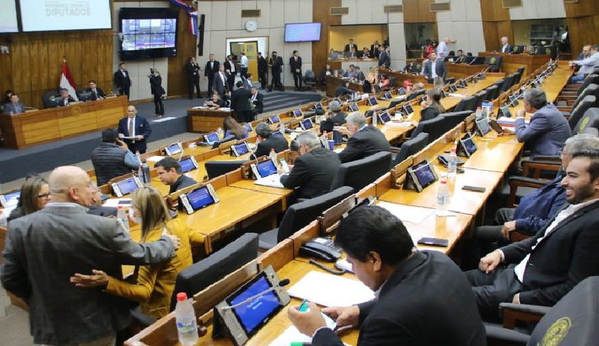 Proponen ley anticoimas para combatir corrupción en instituciones públicas