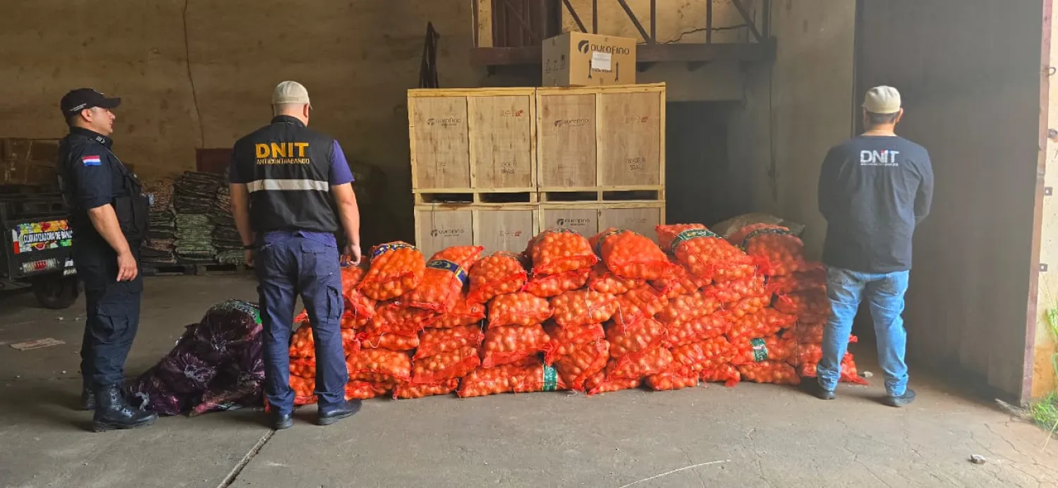 DNIT incauta una tonelada de cebolla y batata de contrabando en Cerro Corá