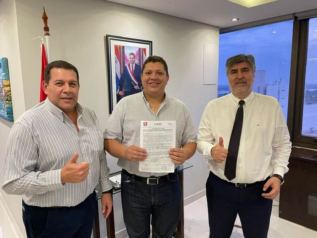 Diputado Juancho Acosta anunció llegada de 145 notebooks con internet para 29 instituciones de Amambay