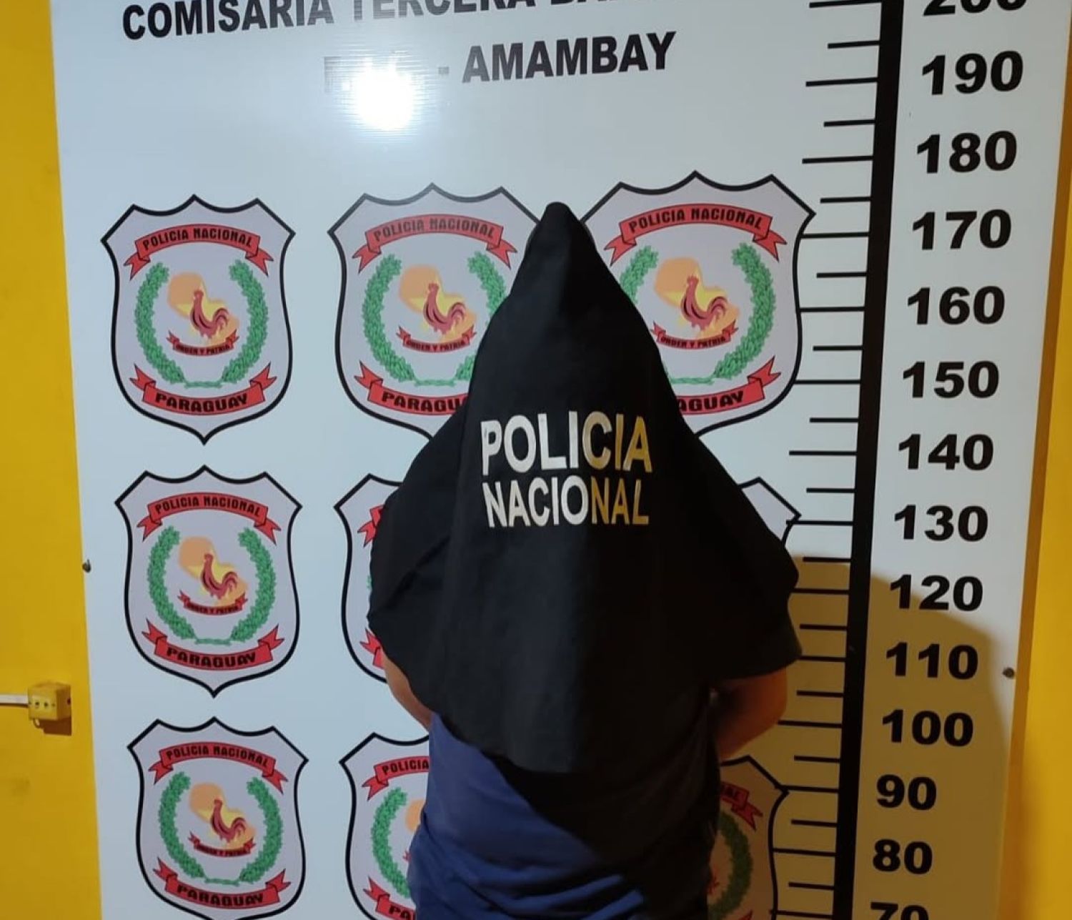 Policía es aprehendido tras agredir a su expareja en un salón de belleza de Pedro Juan Caballero