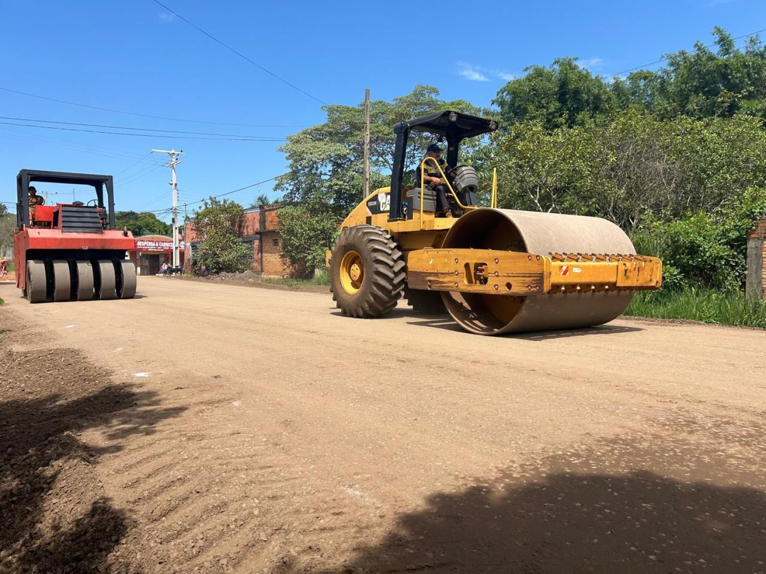 MOPC realiza mantenimiento de 115 km de caminos vecinales en San Pedro