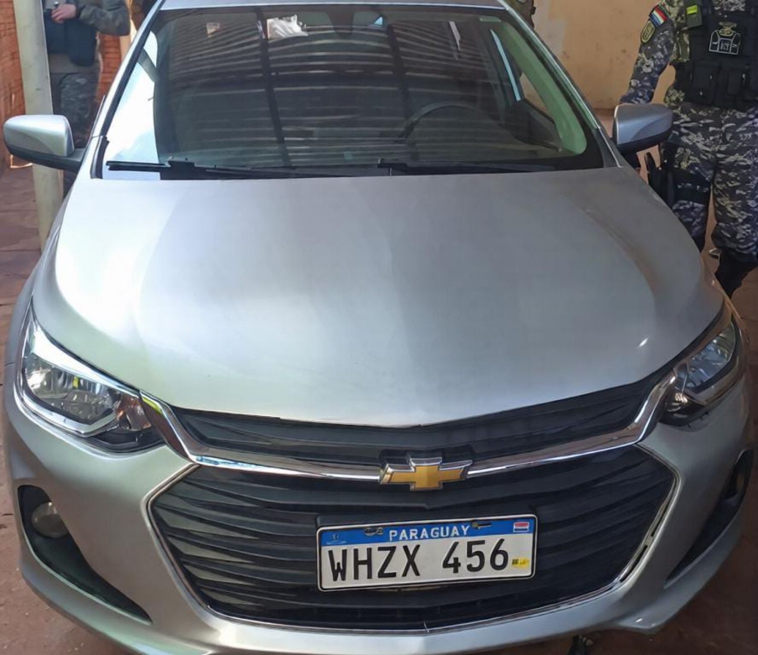 Recuperan en un taller de Pedro Juan Caballero un automóvil hurtado en São Paulo
