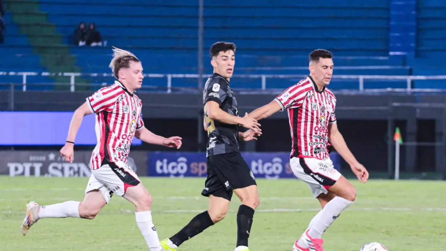 San Lorenzo derrota al campeón Olimpia