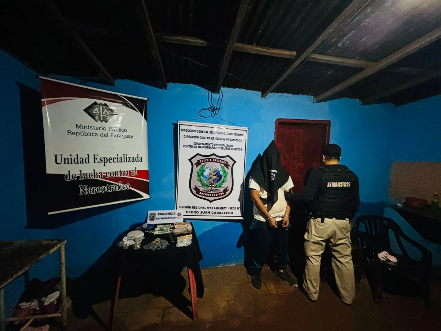 Agentes Antinarcóticos desbaratan un foco de microtráfico en Pedro Juan Caballero
