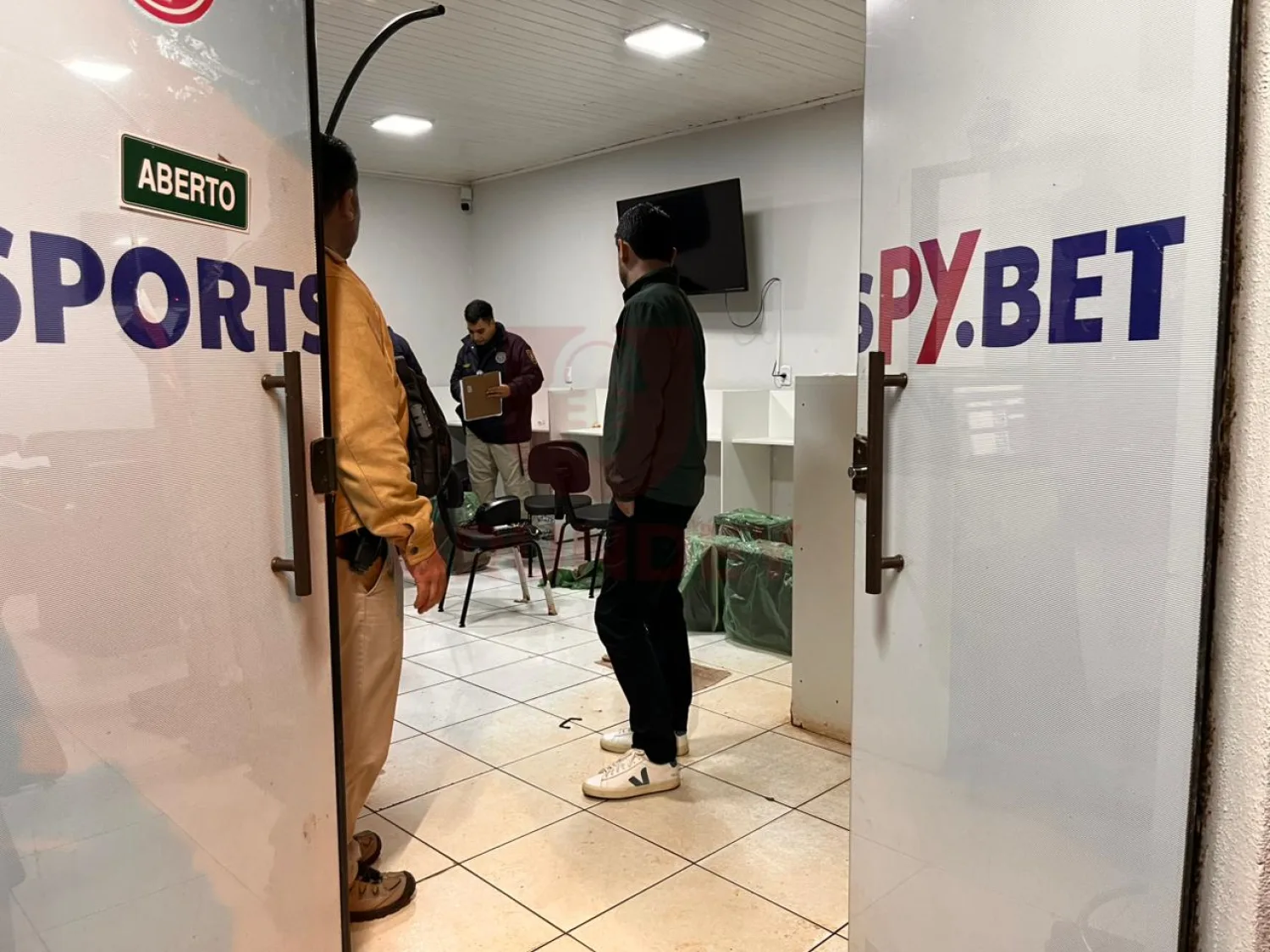Allanan varios locales de apuestas en Pedro Juan Caballero