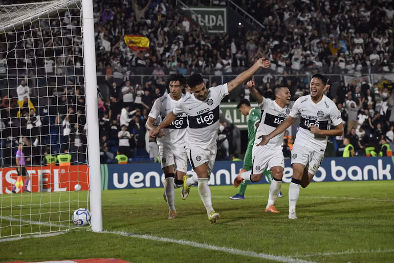 Olimpia gana su grupo de la Copa Sudamericana con remontada