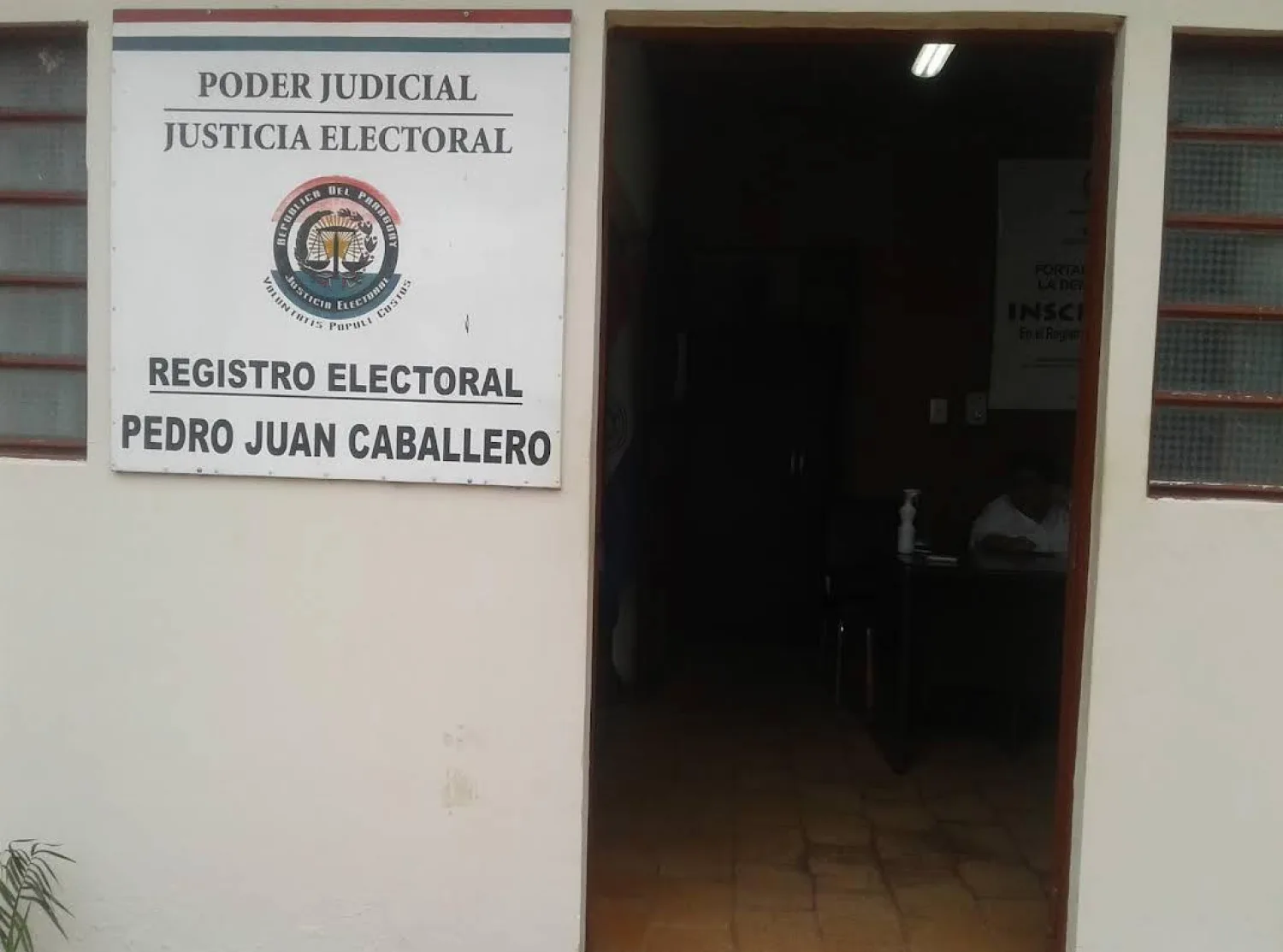 Denuncian el faltante de más de cien cuartos oscuros del Registro Electoral de PJC