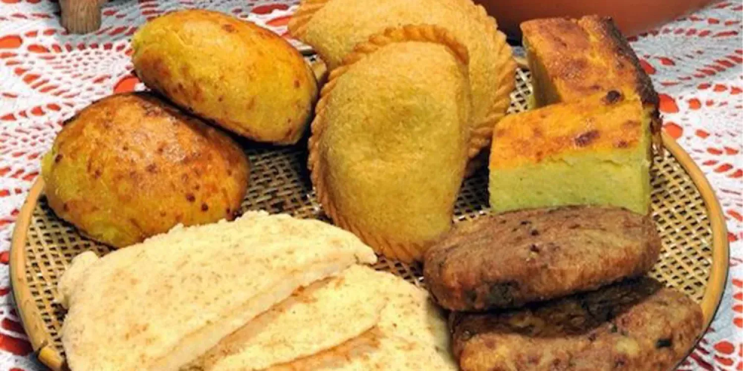 PJC: Vecinos organizan venta de comidas típicas para mejorar una plaza