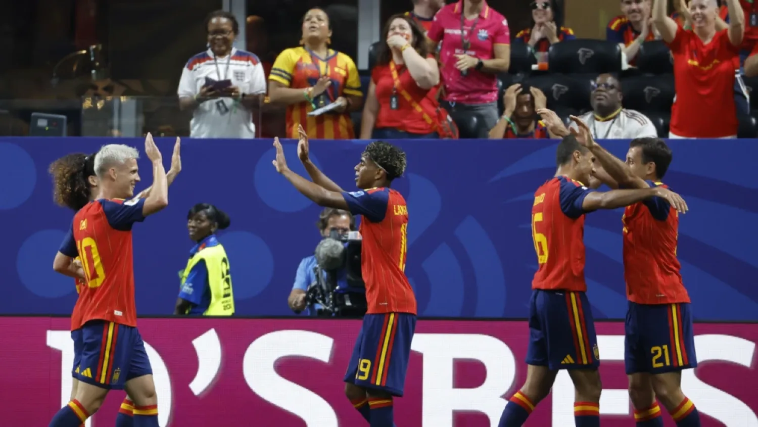 España golea a Arabia Saudí y encamina su pase en la Copa del Mundo
