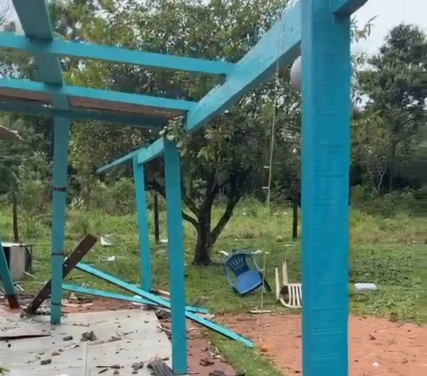Aumentan a catorce las familias afectadas por un fuerte temporal en Capitán Bado