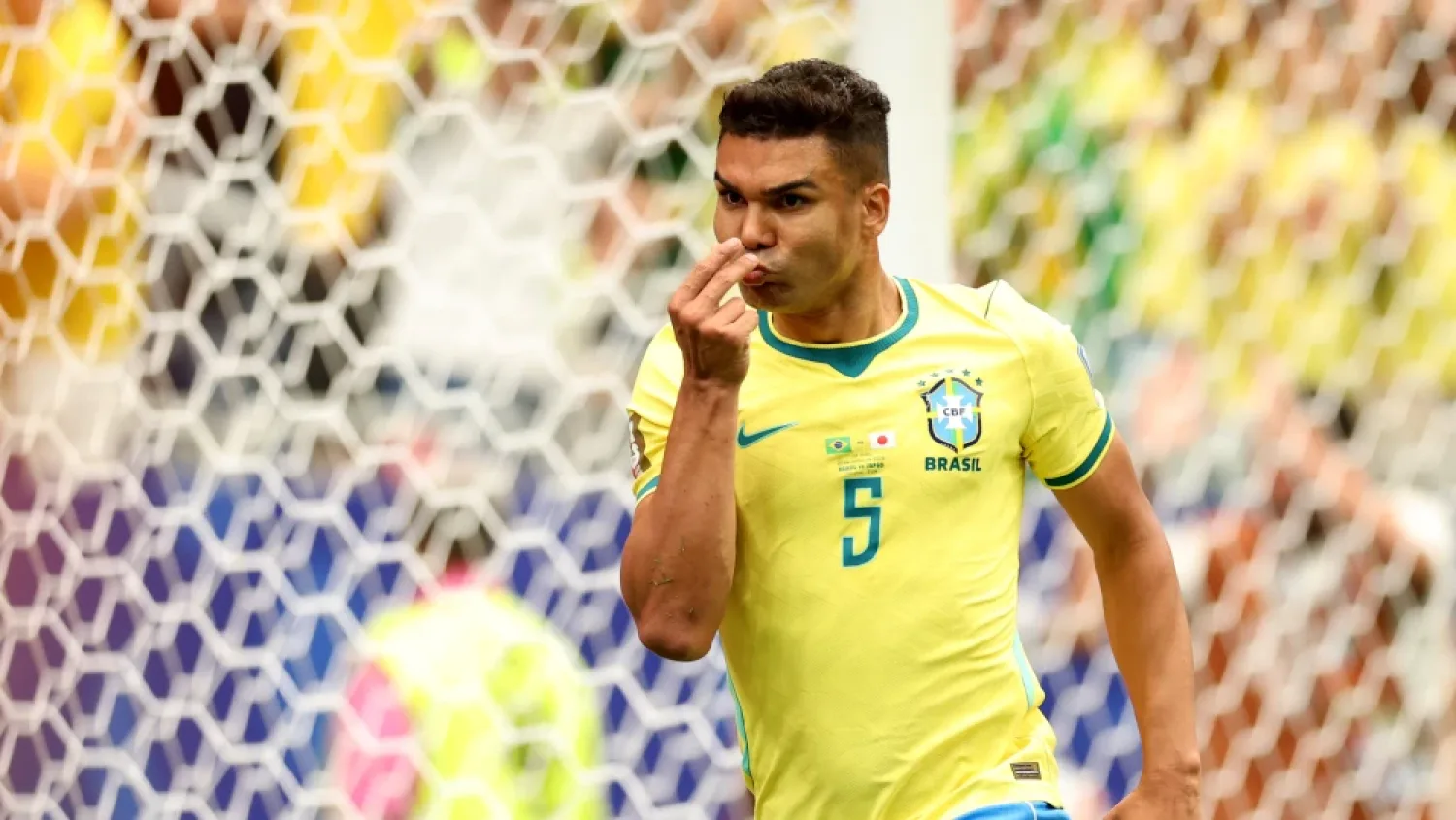 Brasil remonta a Japón con agonía y se mete a octavos del Mundial