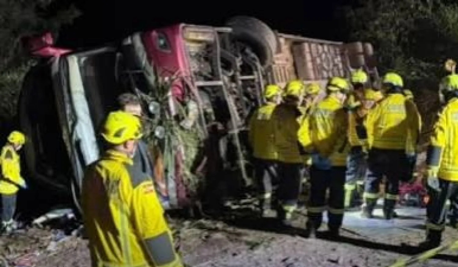 Tres paraguayos de Colonia Independencia mueren en vuelco de bus en Santa Catarina