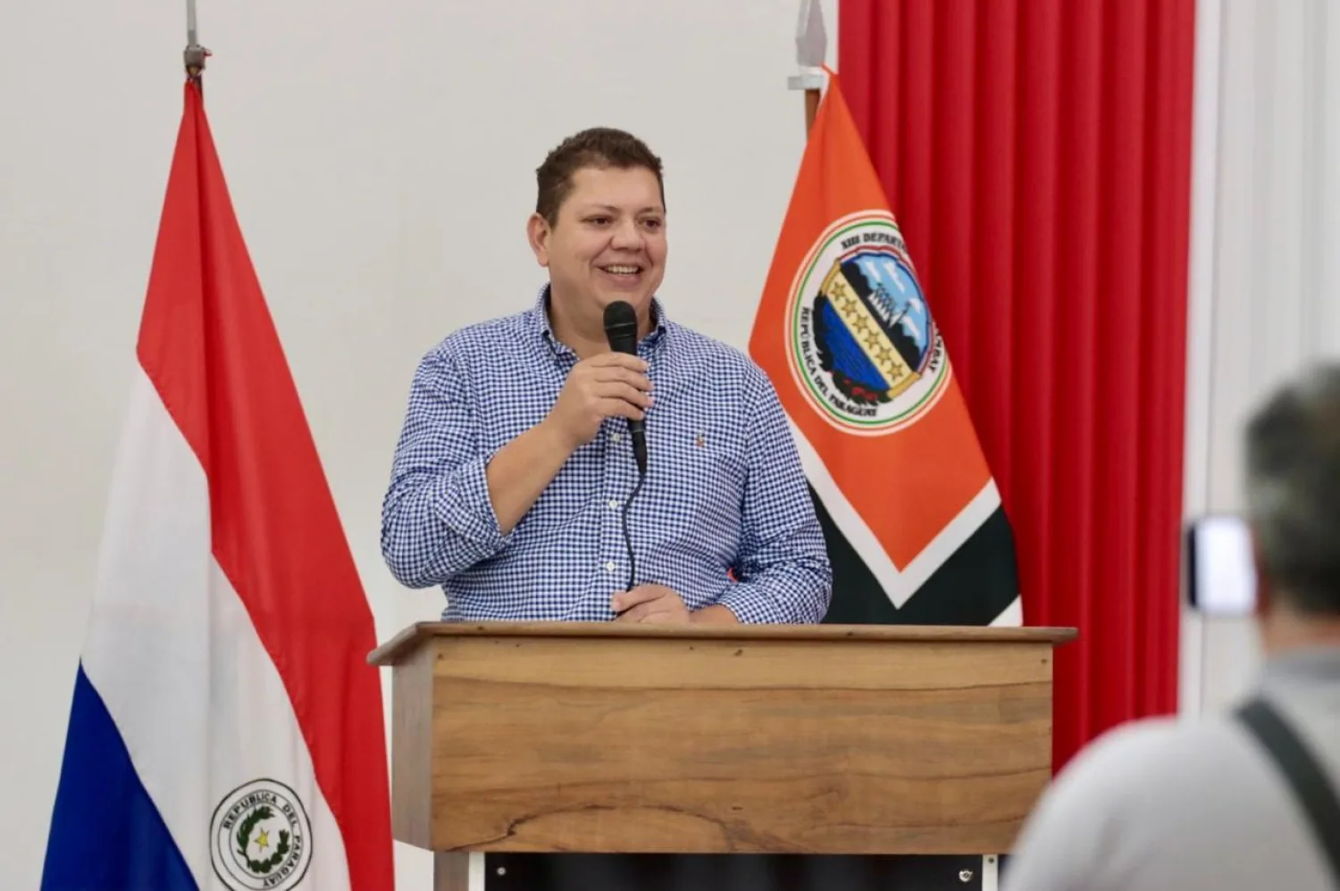 "Juancho" Acosta viaja con el Ministro de Industria en misión oficial a Brasilia