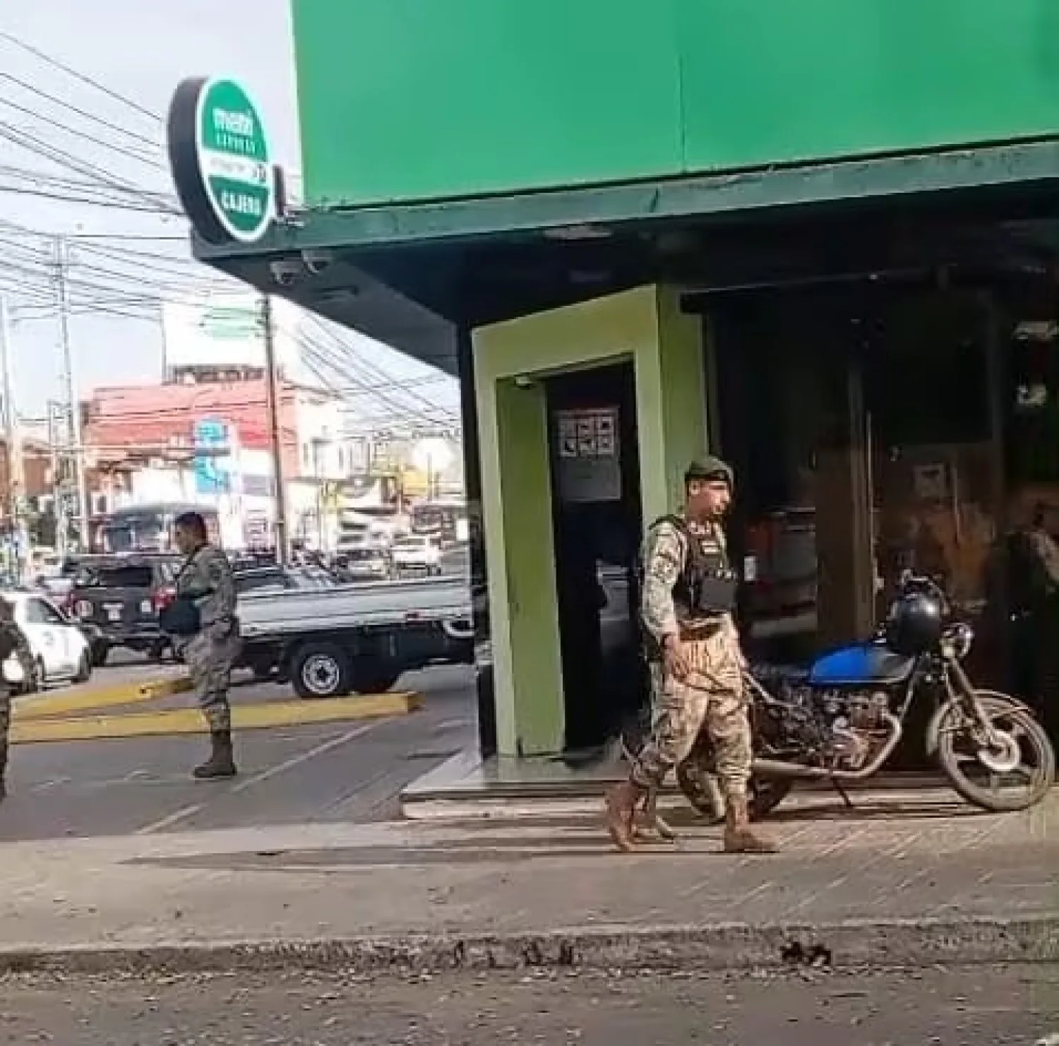 Evacuan sede del Registro Unificado Nacional tras amenaza de bomba