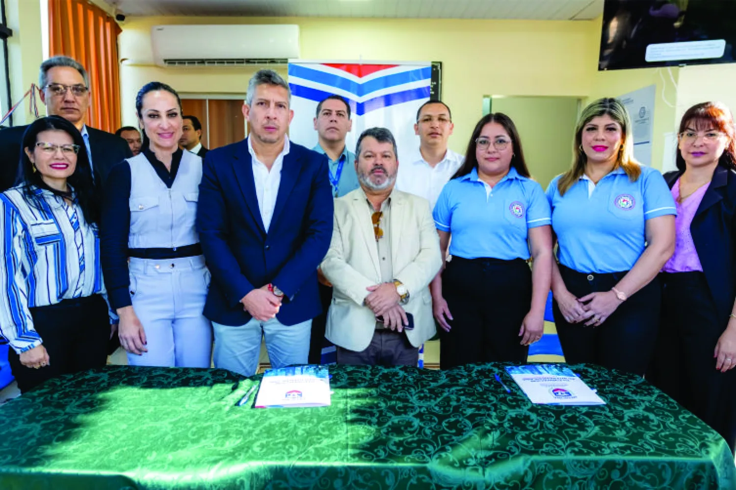 La Universidad Interamericana firma un convenio para el dispensario policial en PJC