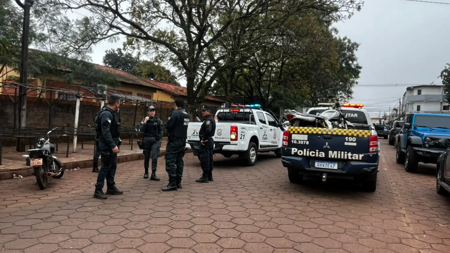 Policía intercepta a un hombre que huyó de Ponta Porã en una moto robada en Pedro Juan