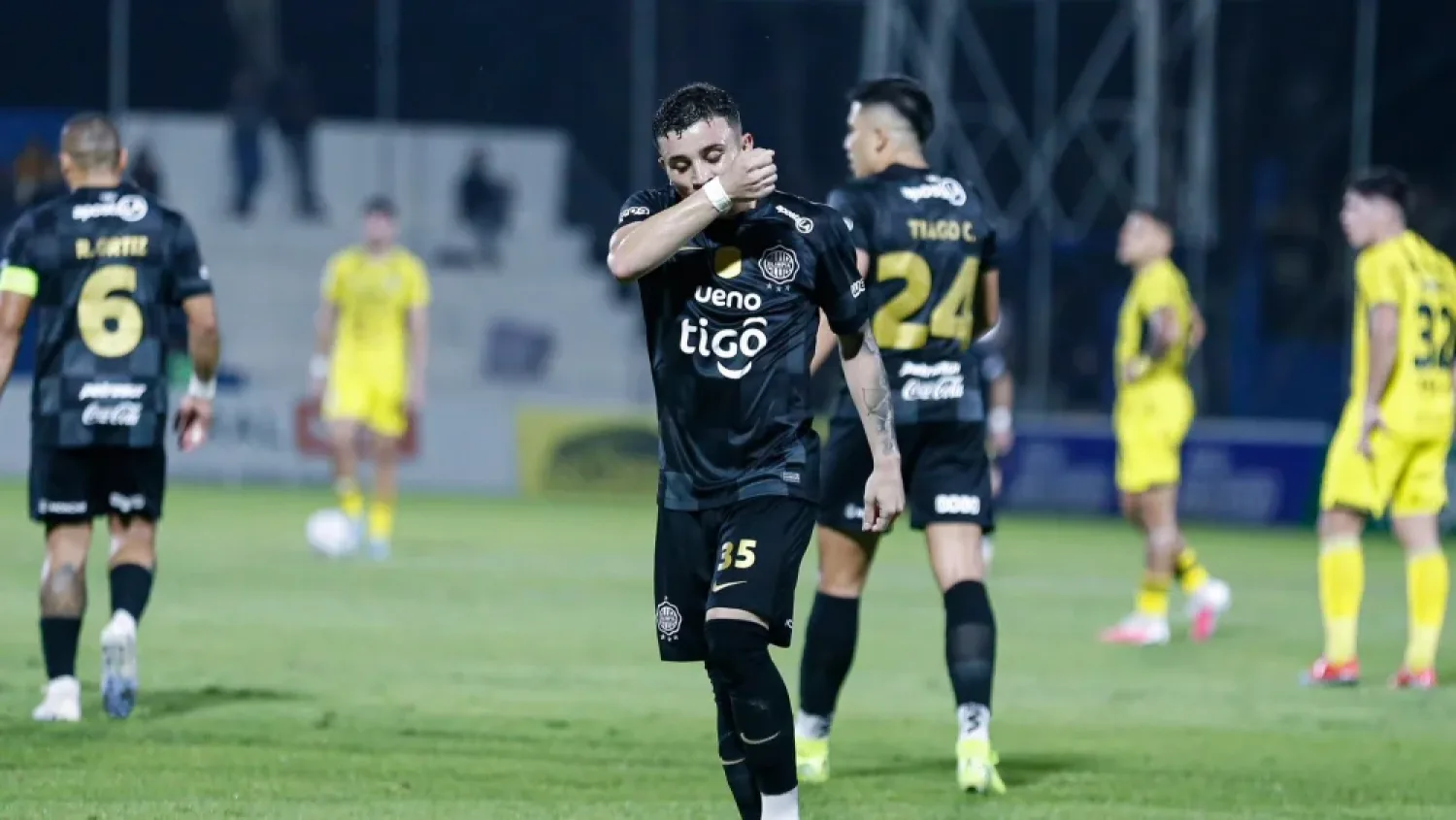 Olimpia se impone a Recoleta y sigue escalando