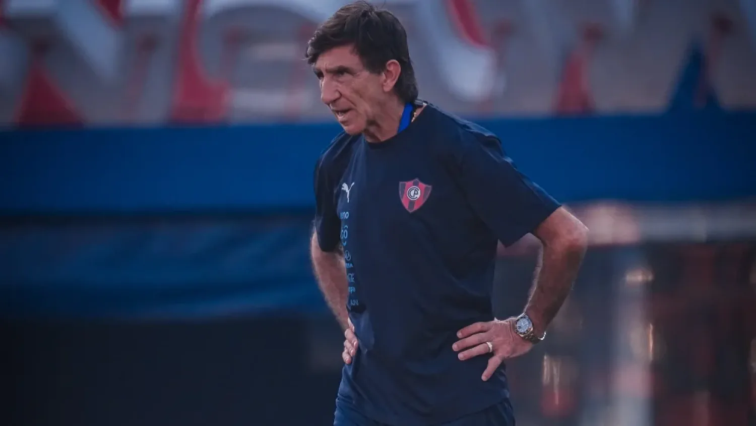 Gustavo Costas debuta en el banquillo de Cerro Porteño ante Libertad