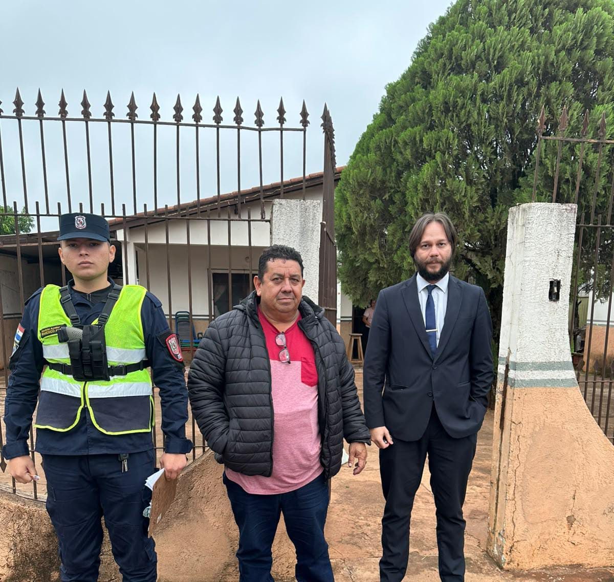 Inspeccionan el arresto domiciliario de un procesado por herir a un vendedor en Pedro Juan