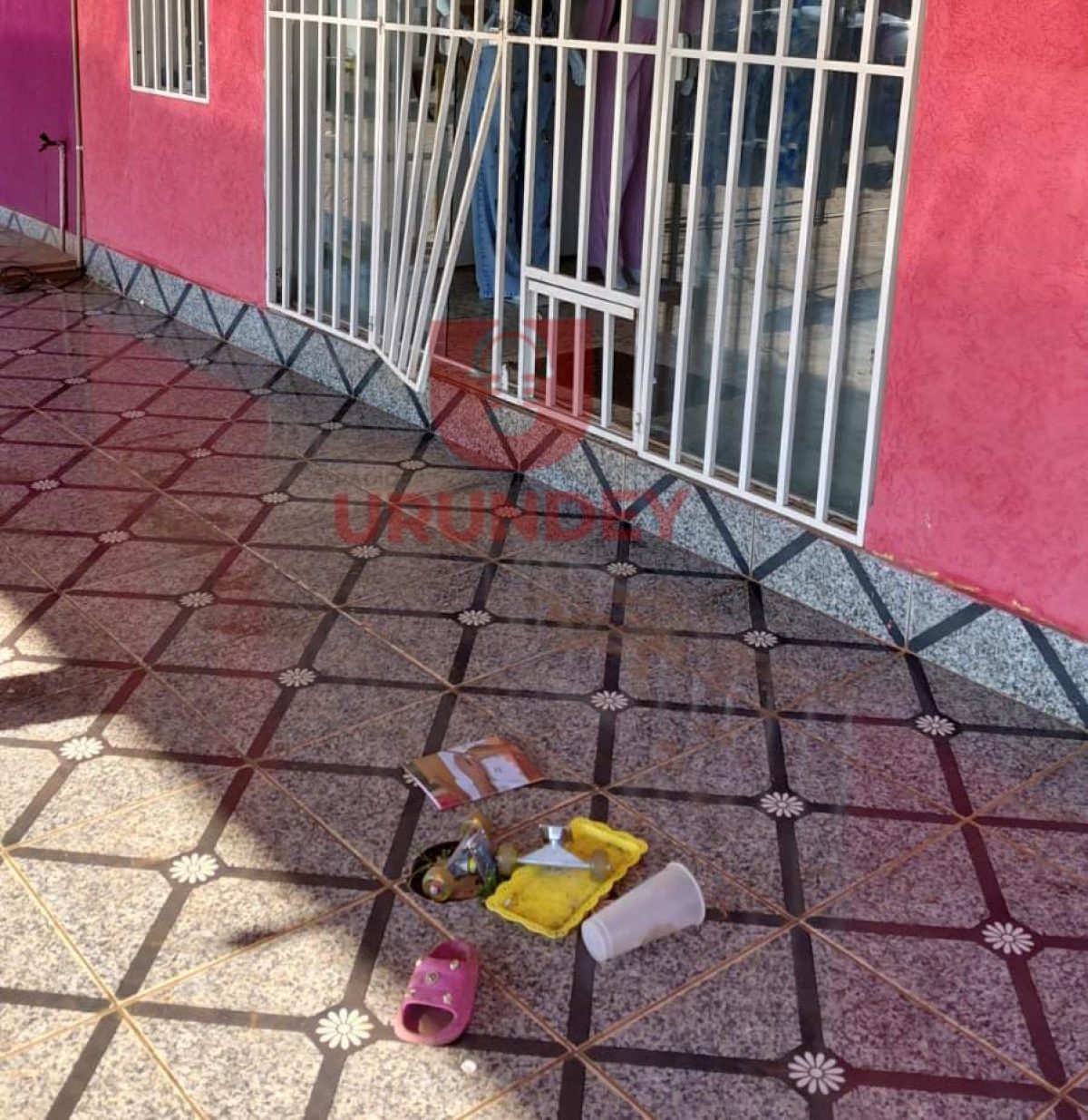Hurtan dinero y prendas de vestir de una tienda femenina en Pedro Juan Caballero