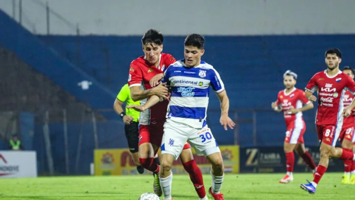 Nacional y 2 de Mayo disputan un partido clave por la undécima fecha del Clausura