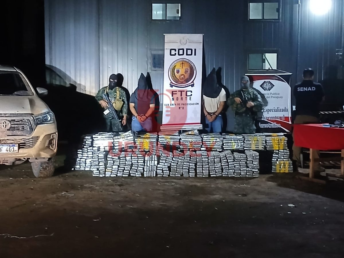 Interceptan dos camionetas con más de dos toneladas de marihuana en Bella Vista Norte