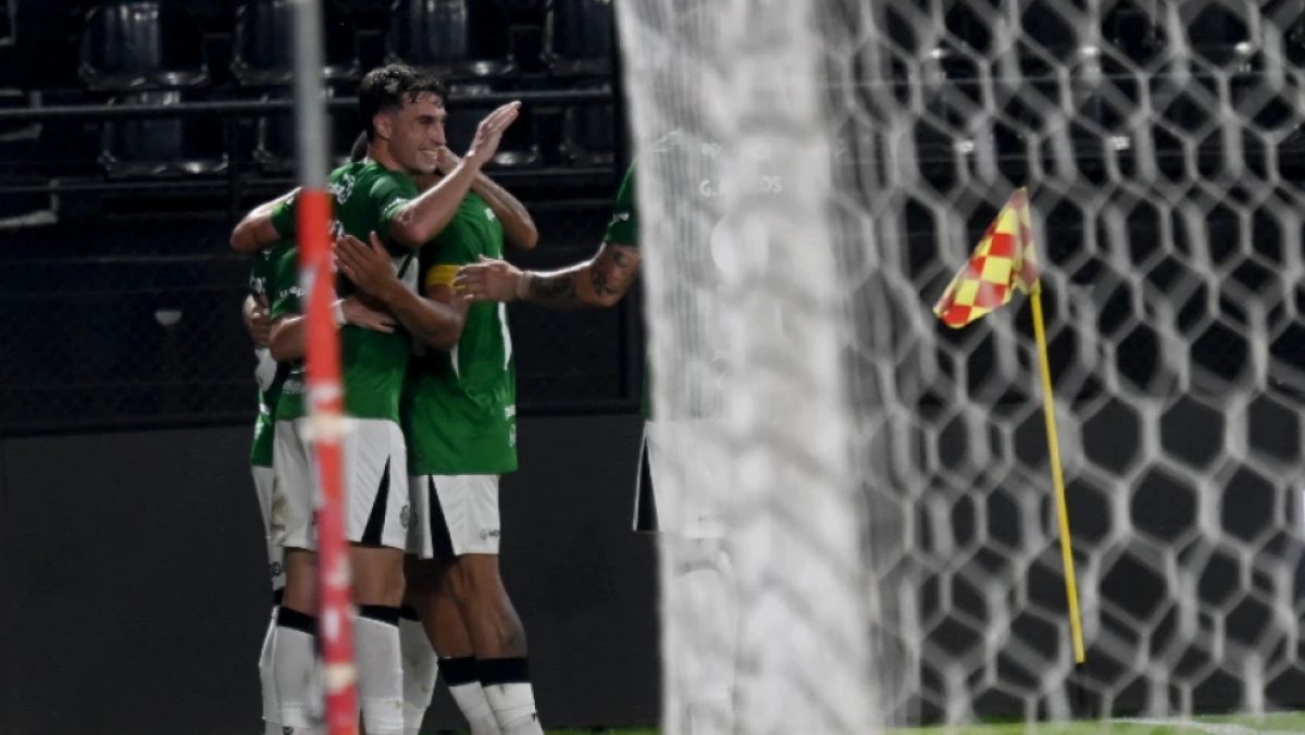 Triunfazo de Olimpia para tomar la punta