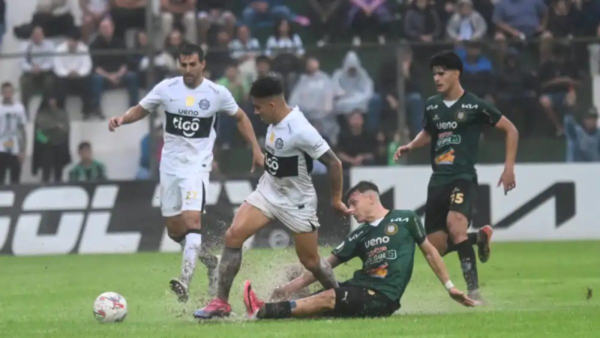 Rubio Ñu y Olimpia empatan en un complicado partido disputado en La Arboleda