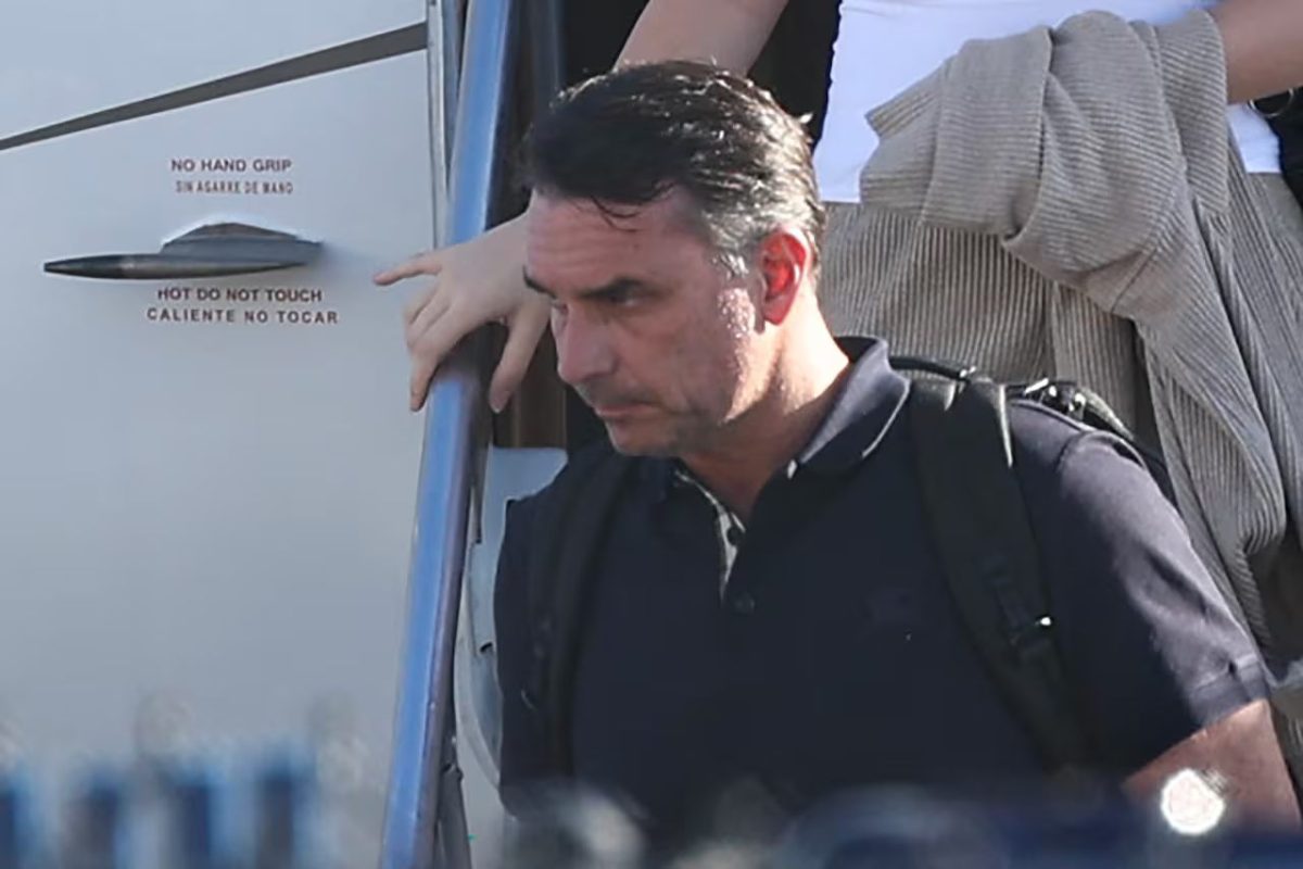 Flávio Bolsonaro llegó a Estados Unidos tras huir de Brasil por la frontera argentina