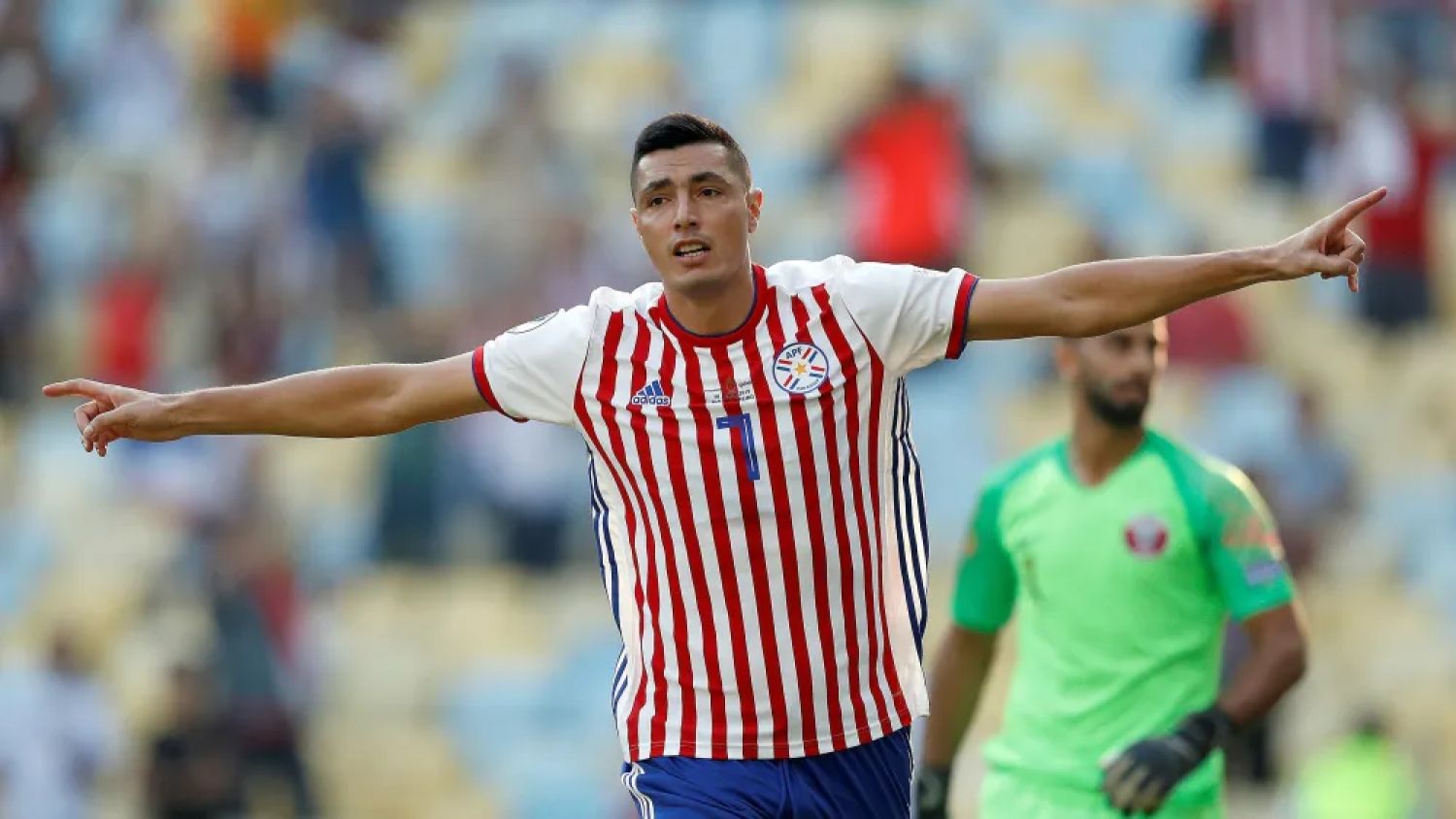 Óscar Tacuara Cardozo pone fin a su legendaria carrera y anuncia su retiro del fútbol