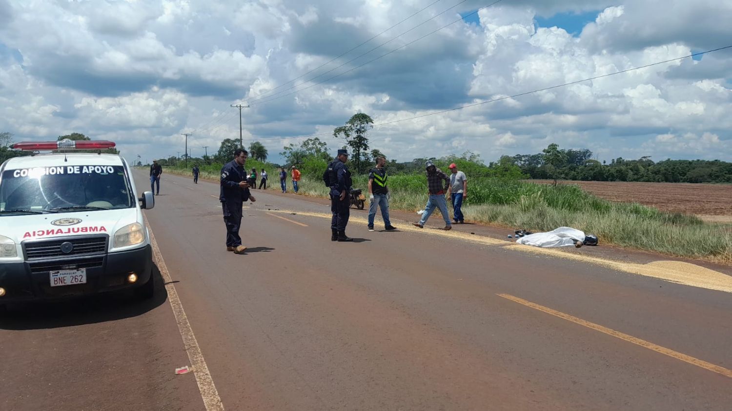 Choque fatal en Capitán Bado: Motociclista brasileño fallece tras colisionar con un camión