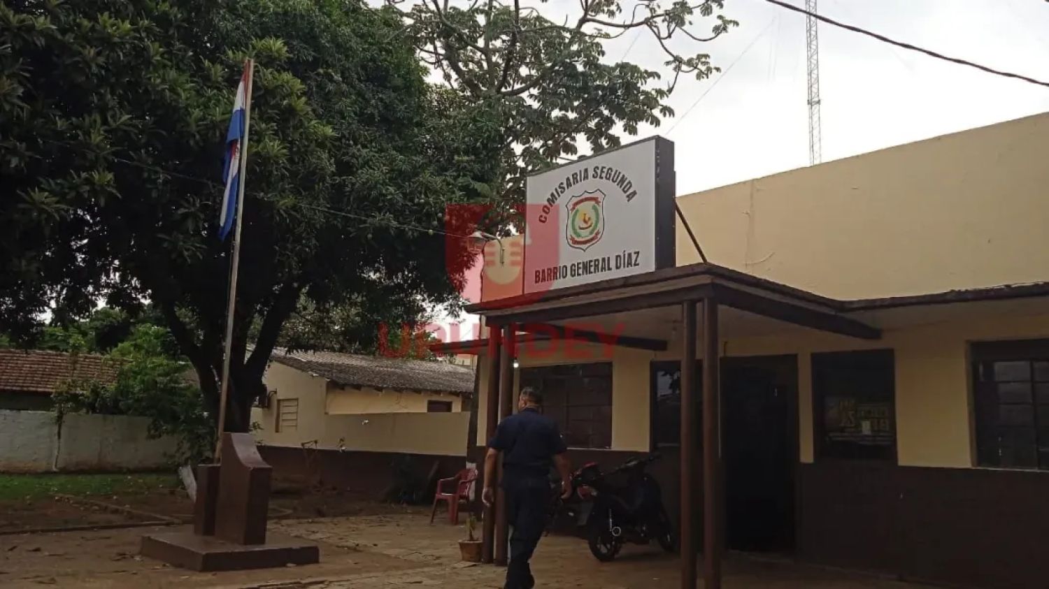 Adolescente de 15 años intentó huir de la Policía en PJC circulando en reversa hacia el Brasil