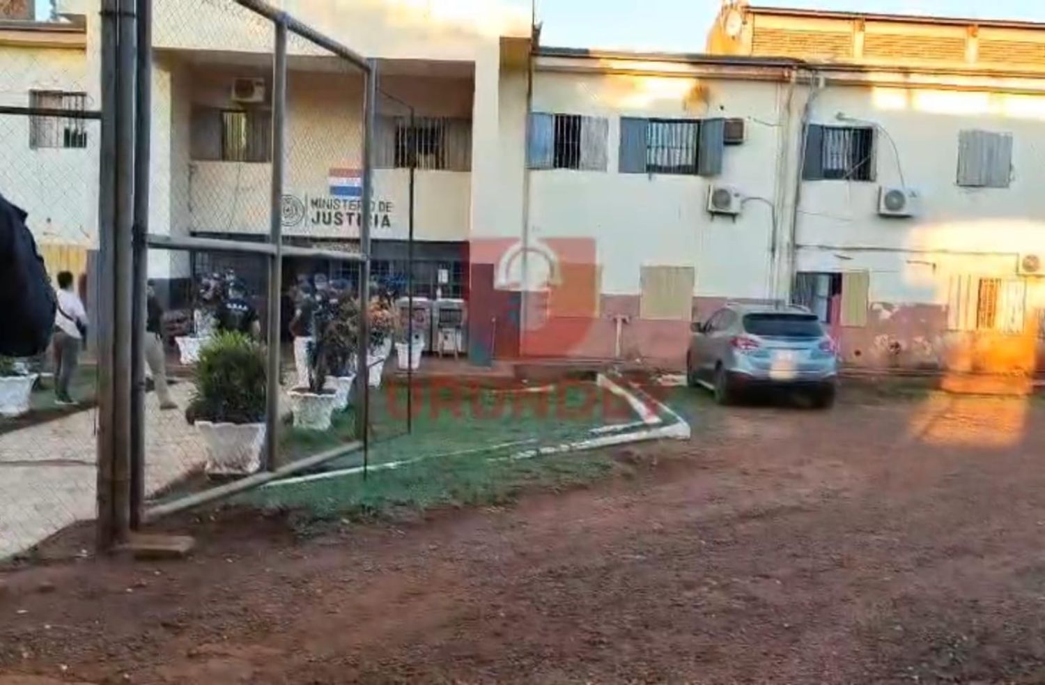 Desaparecen cinco pistolas de la cárcel de Pedro Juan Caballero y separan a cuatro funcionarios
