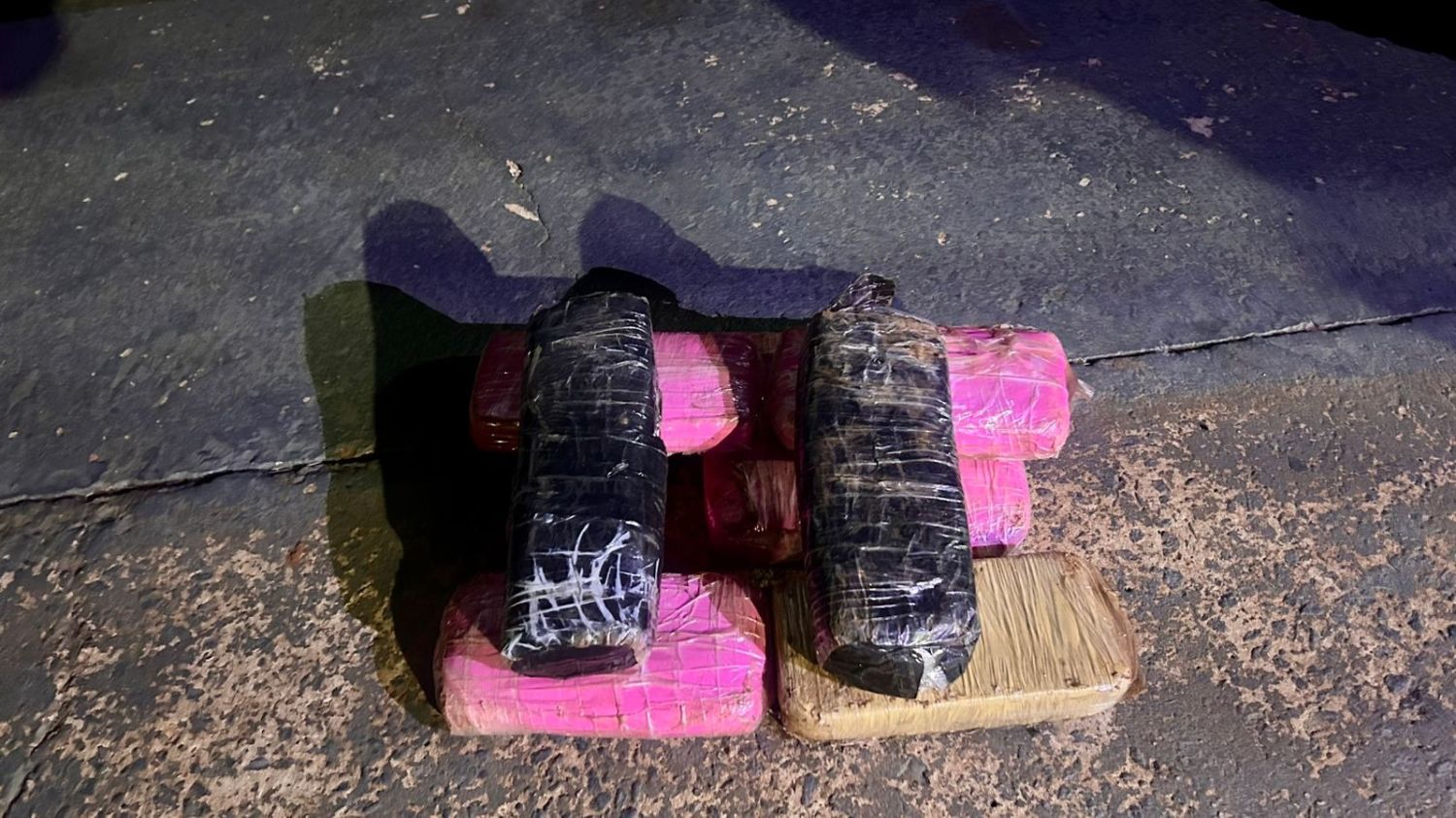 Choque fatal en la MS-040 deja al descubierto un cargamento de cocaína y hachís
