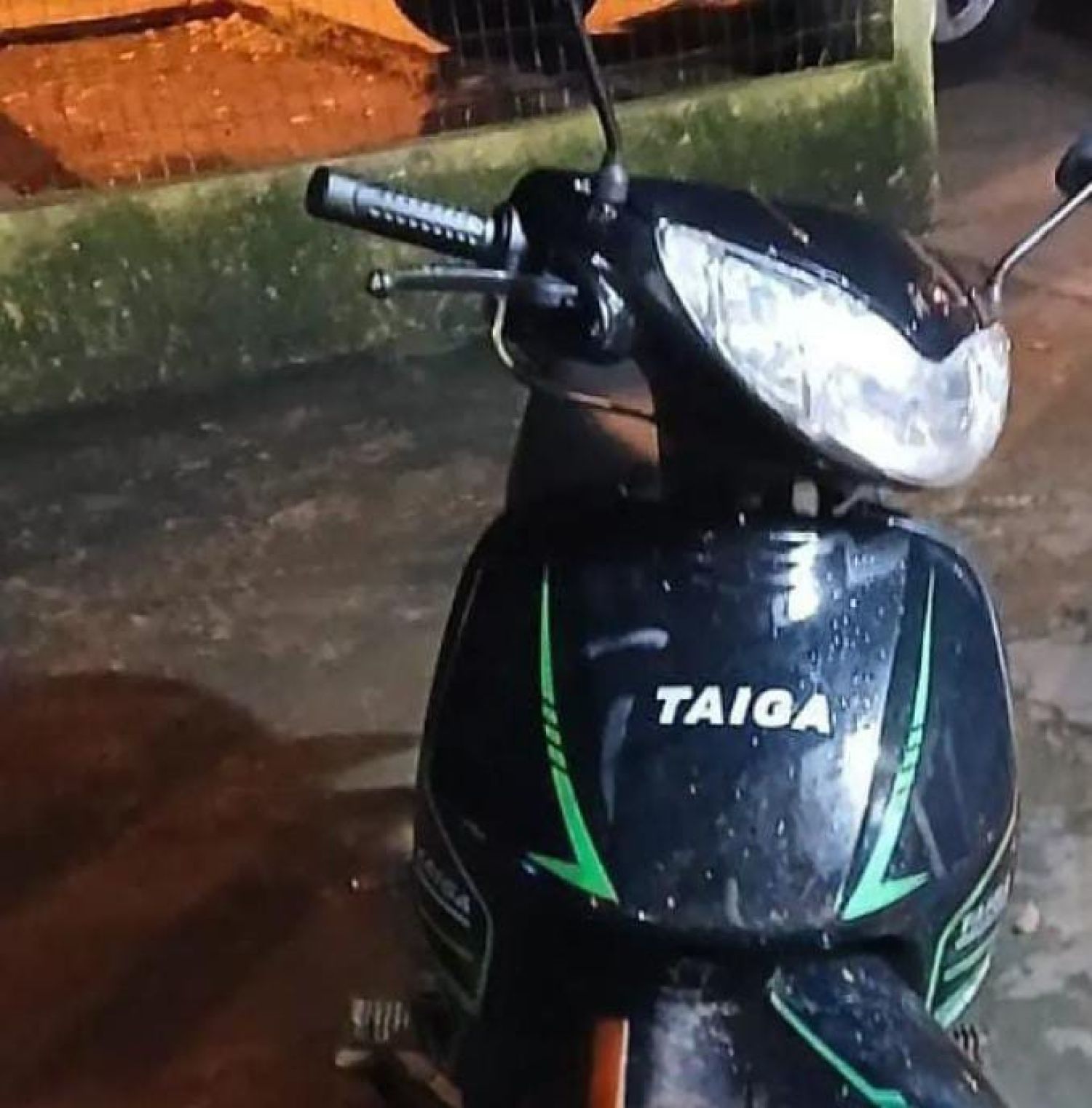 PJC: Recuperan motocicleta hurtada a un policía, pero delincuentes se llevan su pistola
