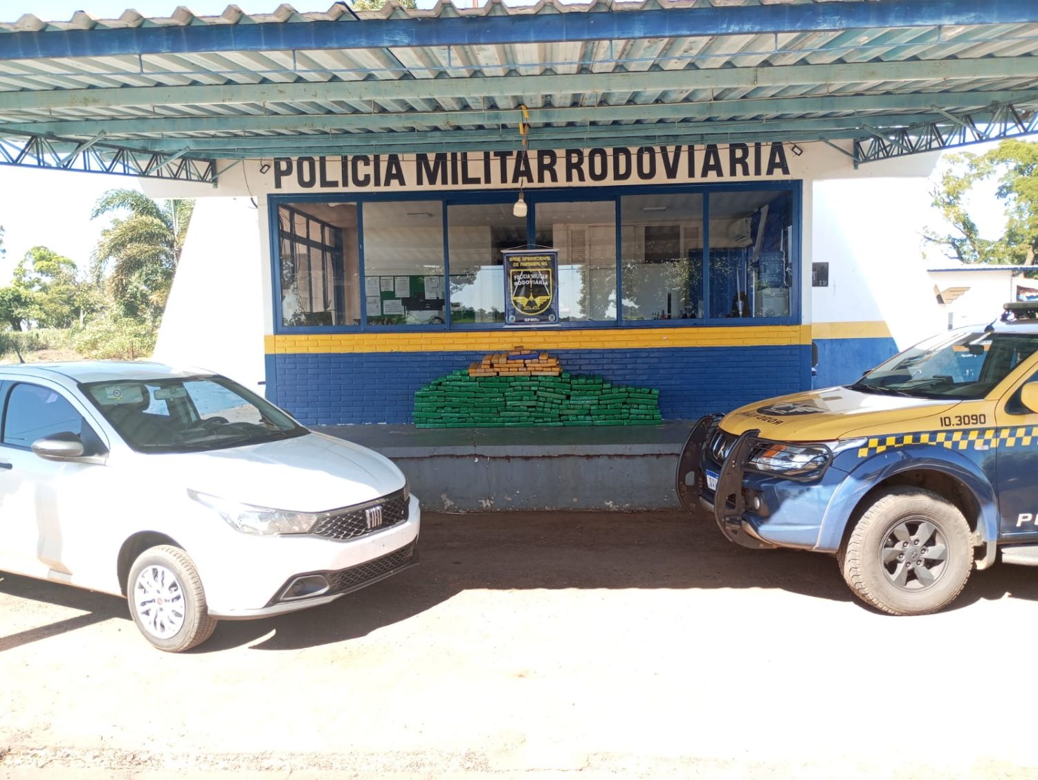 Incautan 250 kilos de marihuana y detienen a dos mujeres en la MS-156