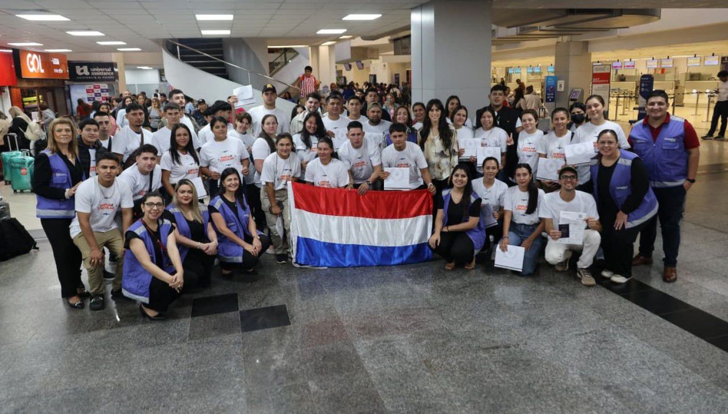 Cien paraguayos partieron a España para primera experiencia laboral de migración circular