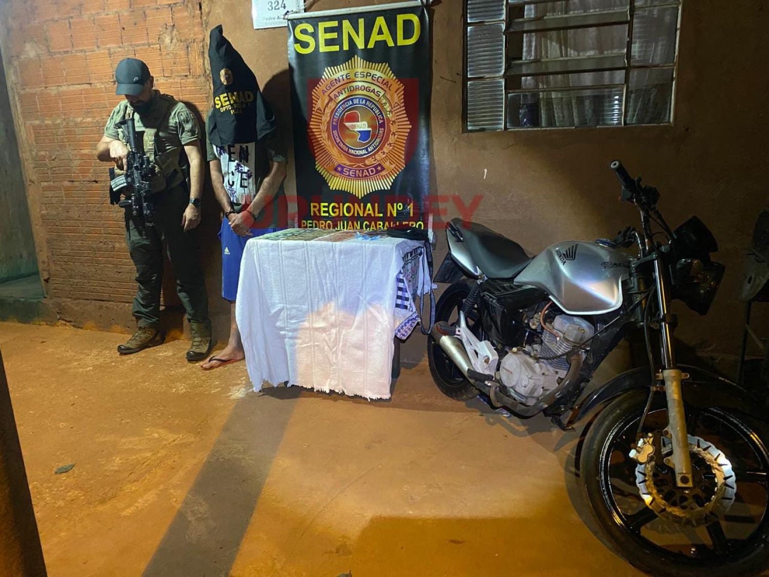 Allanan vivienda y detienen a un hombre con dosis de cocaína en Pedro Juan Caballero