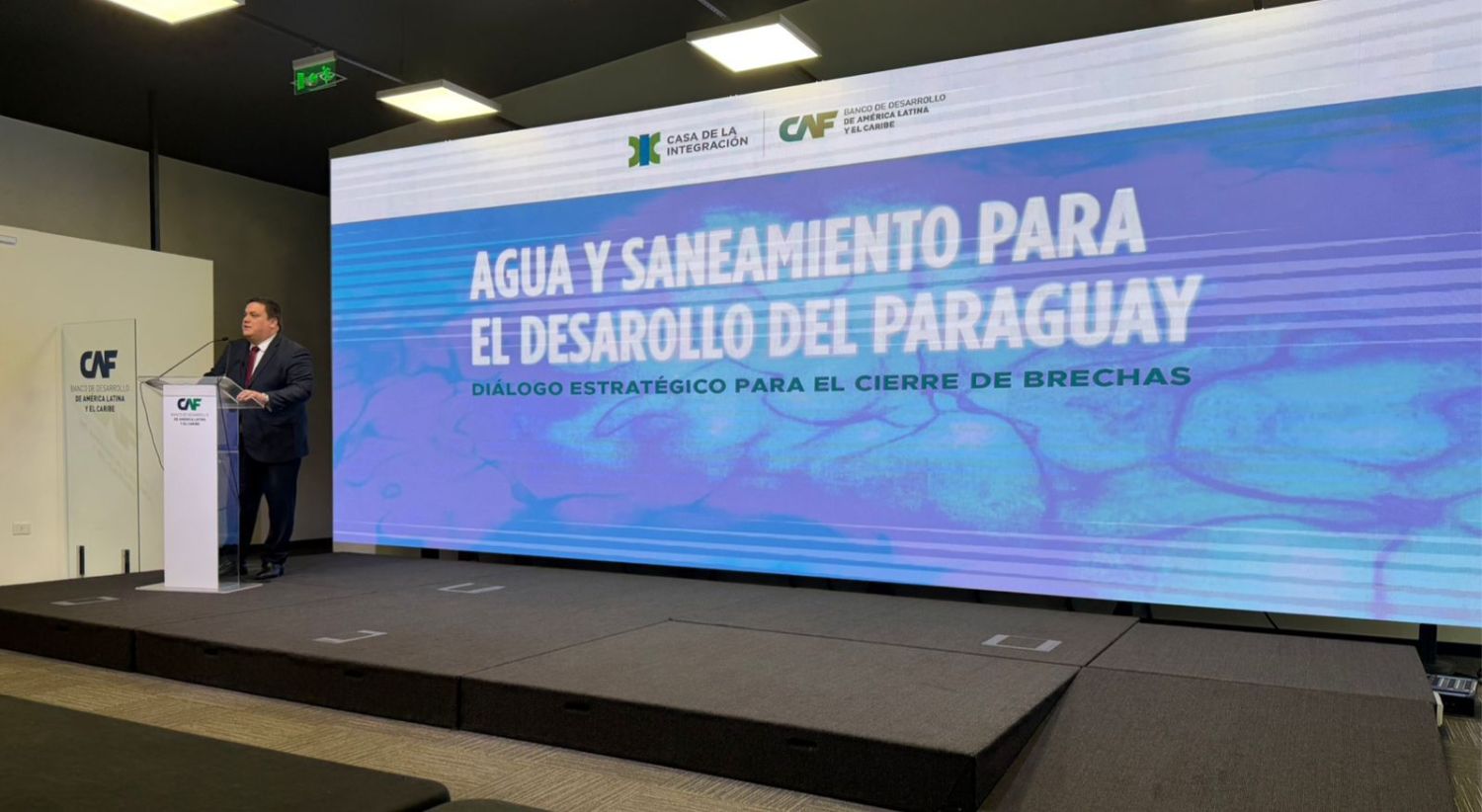 Gobernadores destacan coordinación para cerrar brechas de agua y saneamiento en Paraguay