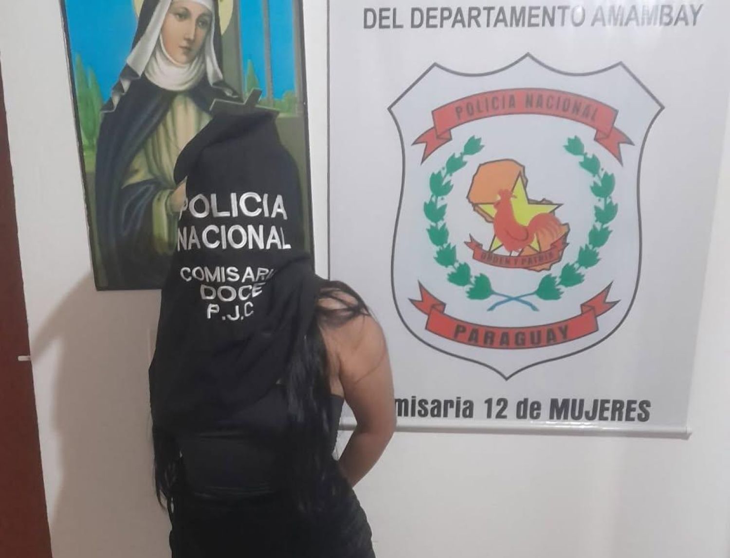 PJC: Detienen a una mujer tras escandalosa persecución por celos en la vía pública