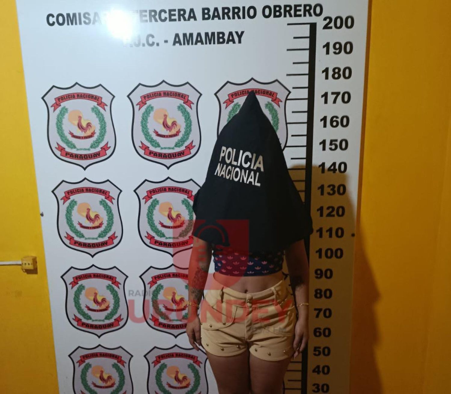 PJC: Mujer armada arrebató celular a una joven funcionaria de un surtirdor por presuntos celos